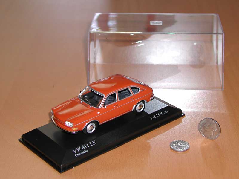 Minichamps 411 4-door sedan - Clementine